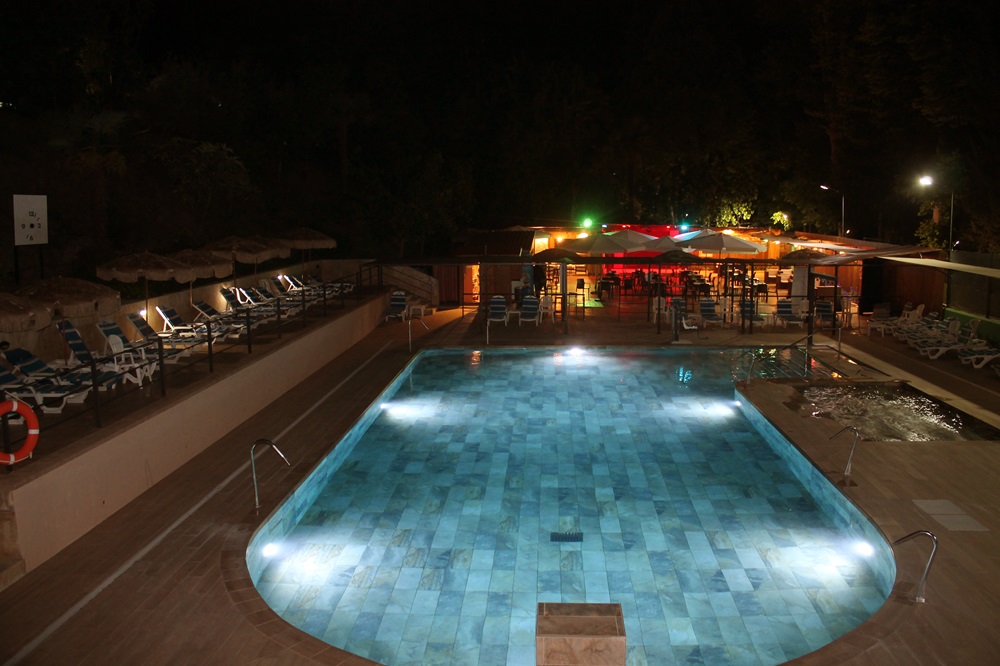 Piscina Termal