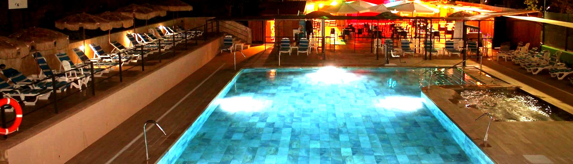 Piscina Termal - Balneario Alhama de Granada